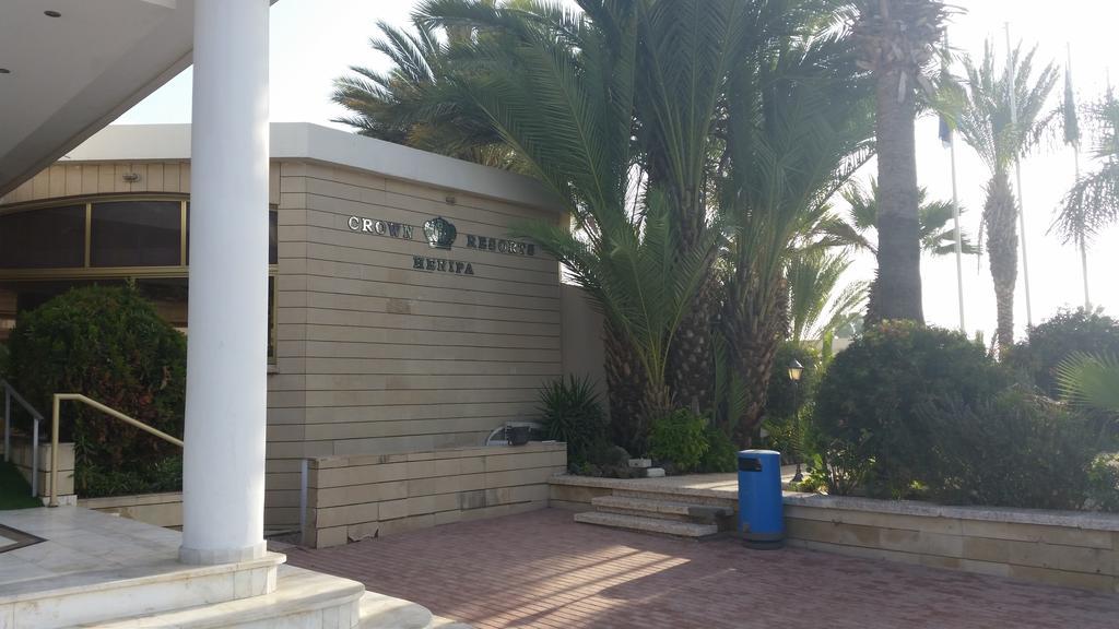 Crown Resorts Henipa Larnaca Buitenkant foto