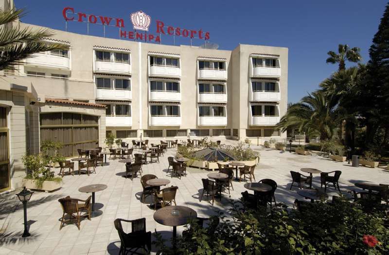 Crown Resorts Henipa Larnaca Buitenkant foto