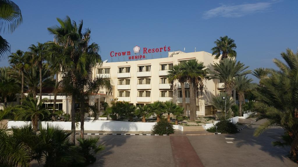 Crown Resorts Henipa Larnaca Buitenkant foto