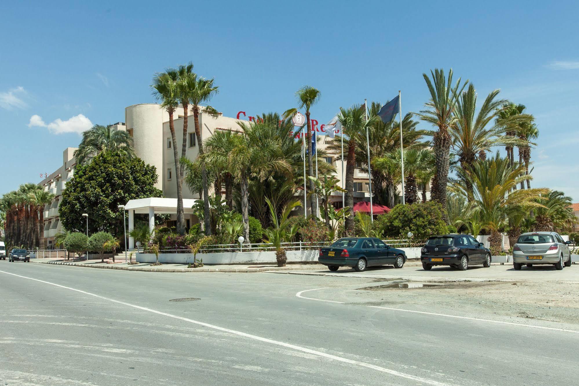 Crown Resorts Henipa Larnaca Buitenkant foto